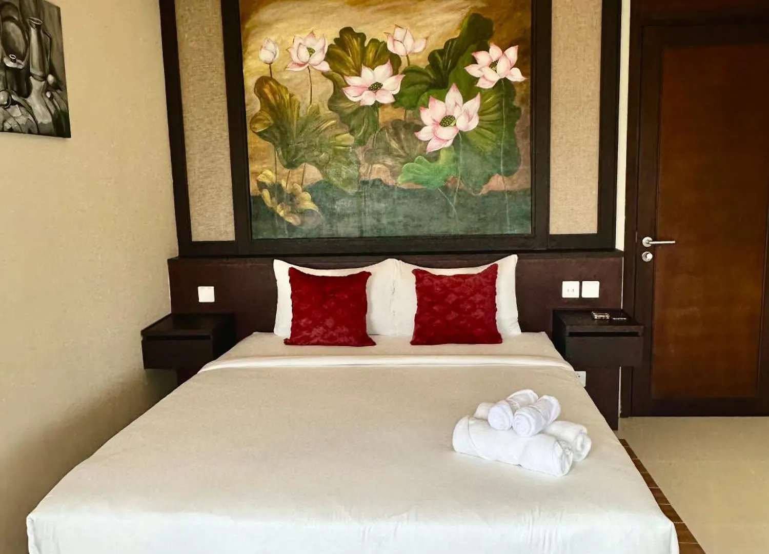 Royle Apartment - Can Ho Sang Trong Gan Song Da Nang