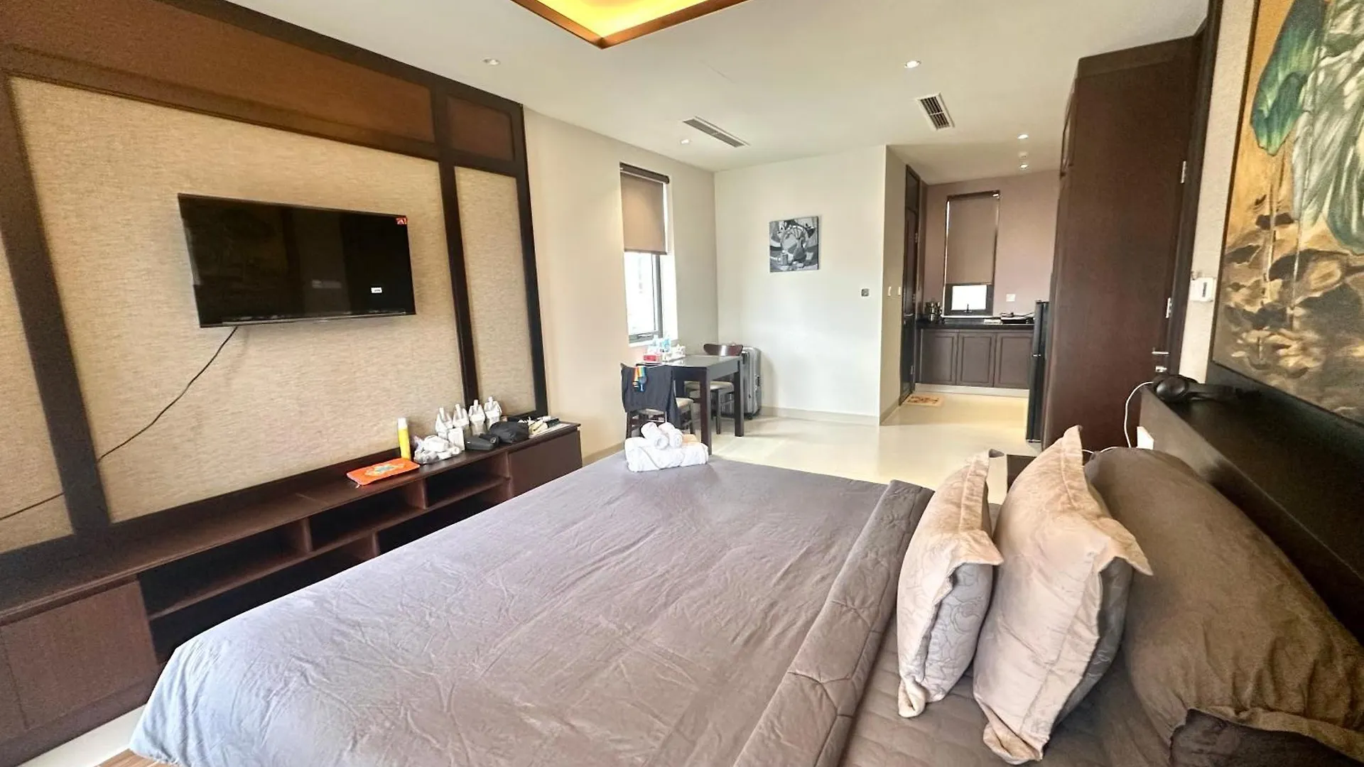 Royle Apartment - Can Ho Sang Trong Gan Song Da Nang