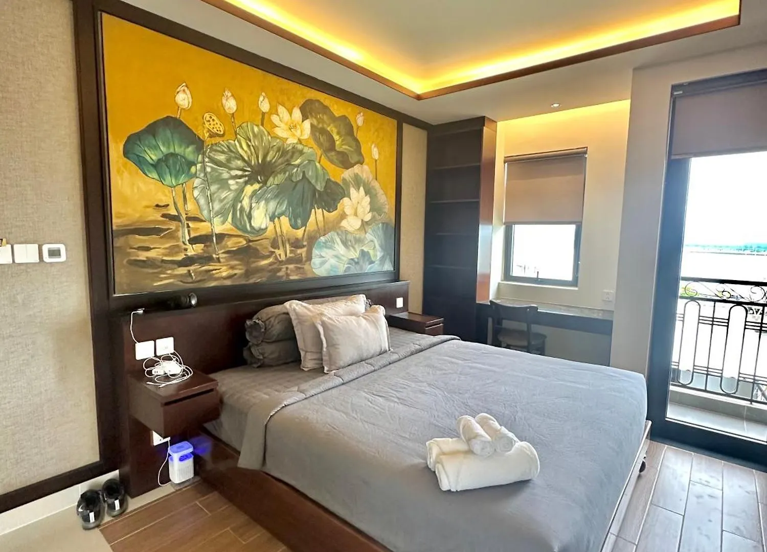 Royle Apartment - Can Ho Sang Trong Gan Song Da Nang