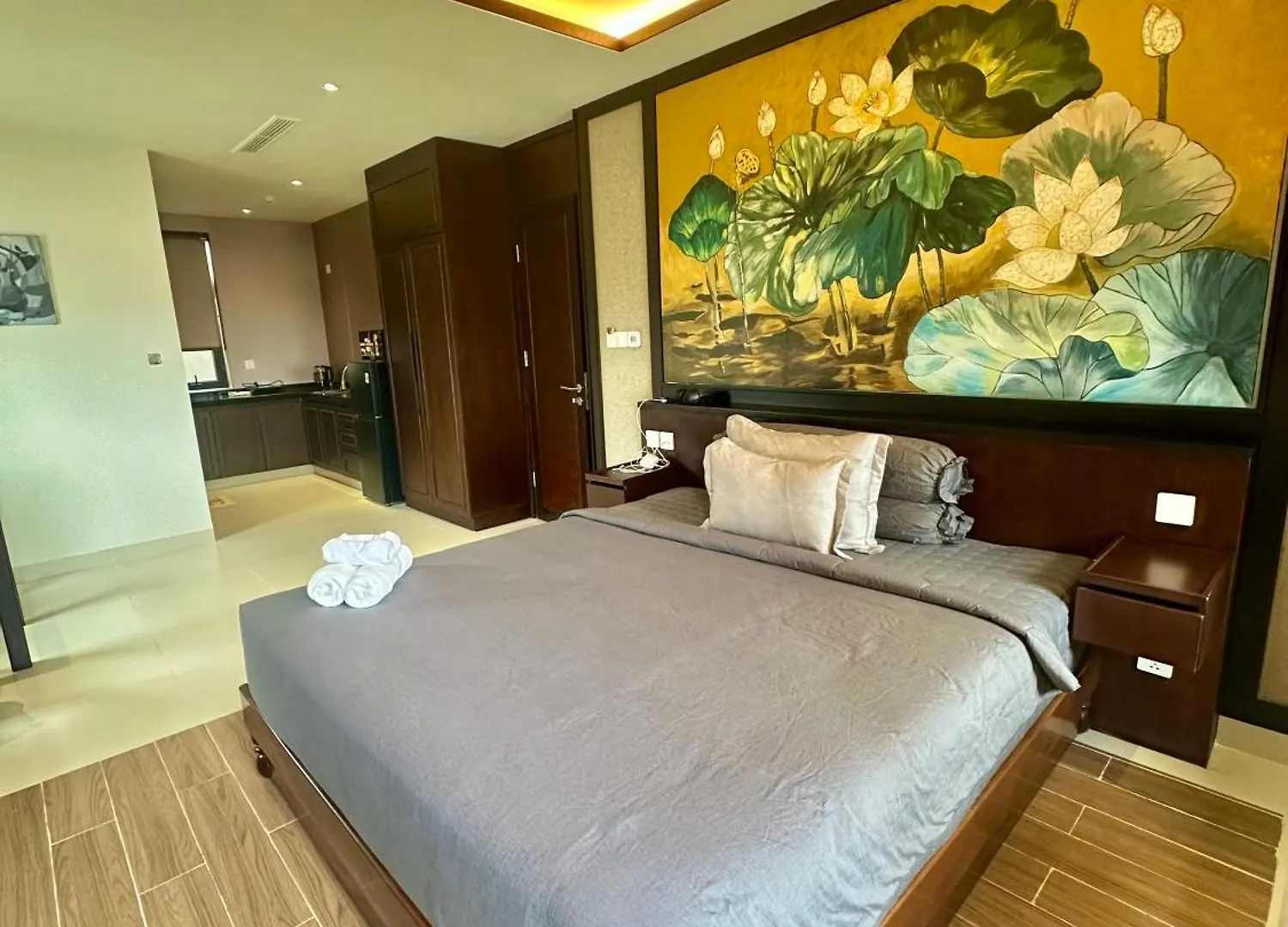 Royle Apartment - Can Ho Sang Trong Gan Song Da Nang Vietnam