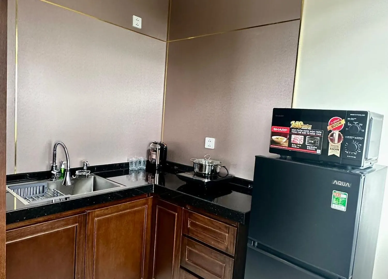 Royle Apartment - Can Ho Sang Trong Gan Song Da Nang Vietnam